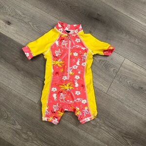 4/20$ BONVERANO One piece Floral Short Rashguard Short Sleeves size 3-6 months